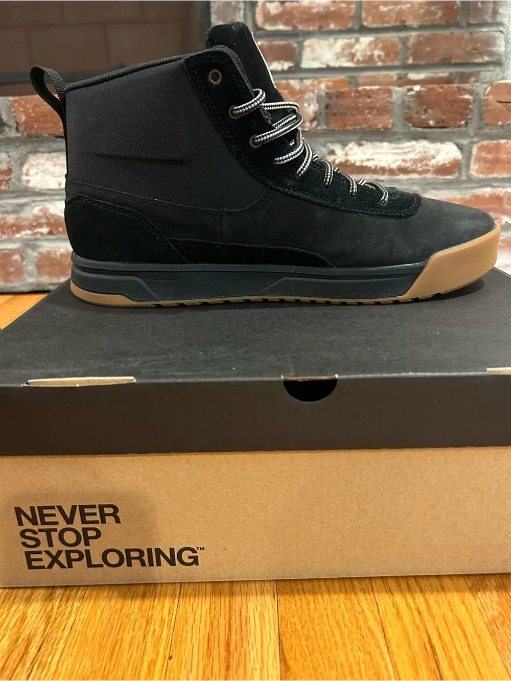 The North Face Men's Larimer Mid WP Black High-Top Trail/Snow Boots SIZE 11.5